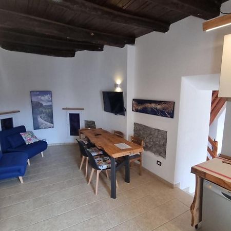 Il Rustico Villa Maccagno Exteriör bild