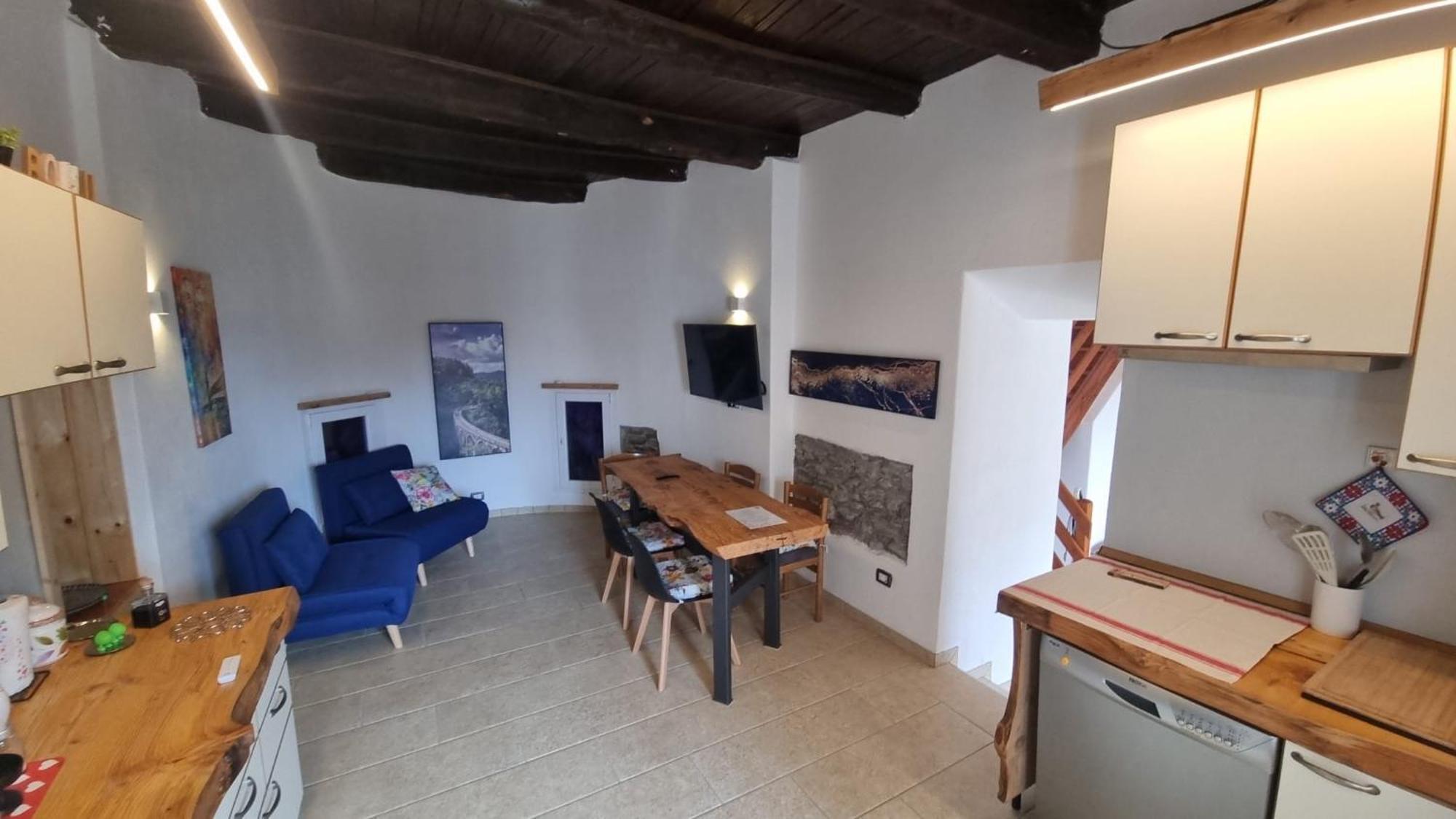 Il Rustico Villa Maccagno Exteriör bild